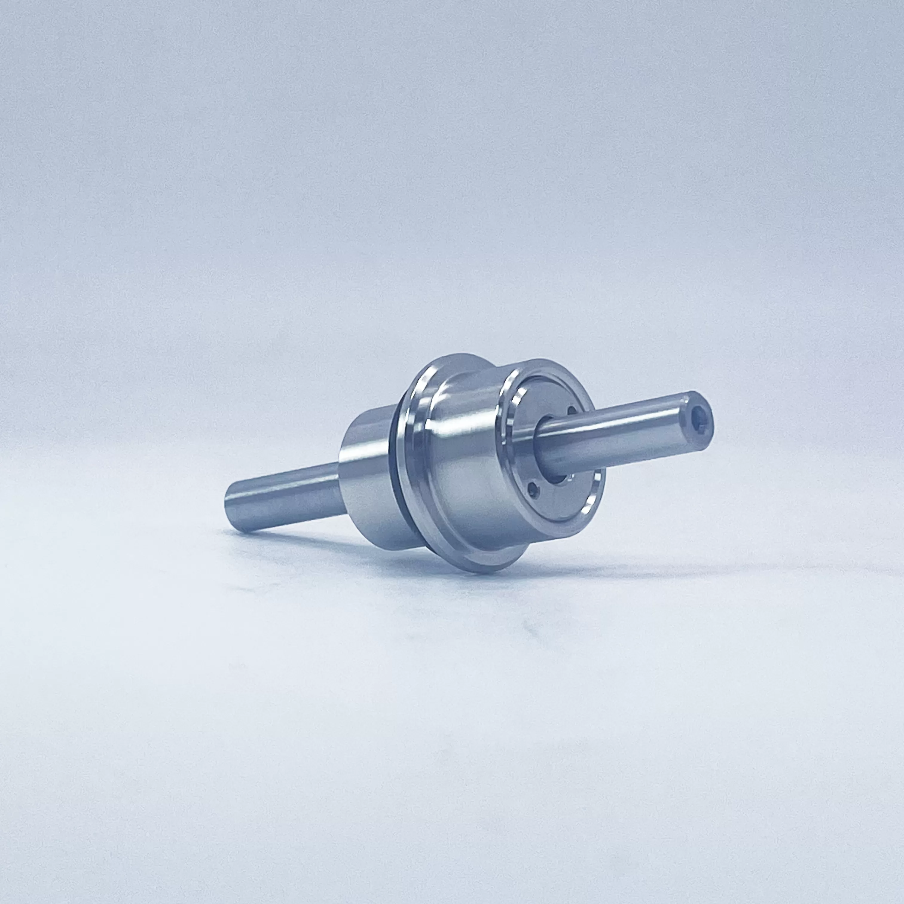 SMB005NN 带实心轴的迷你法兰穿线器